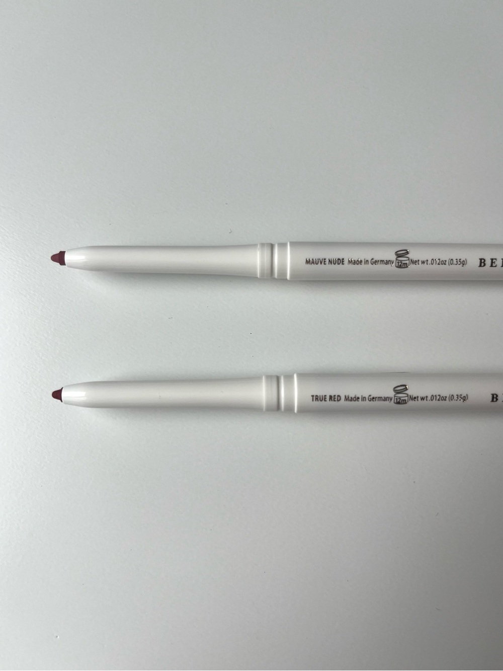 π SET OF 2, Belle Beauty, Kisser Fixer Waterproof Gel NUDE & MAUVE Lipliner - Picture 2 of 4